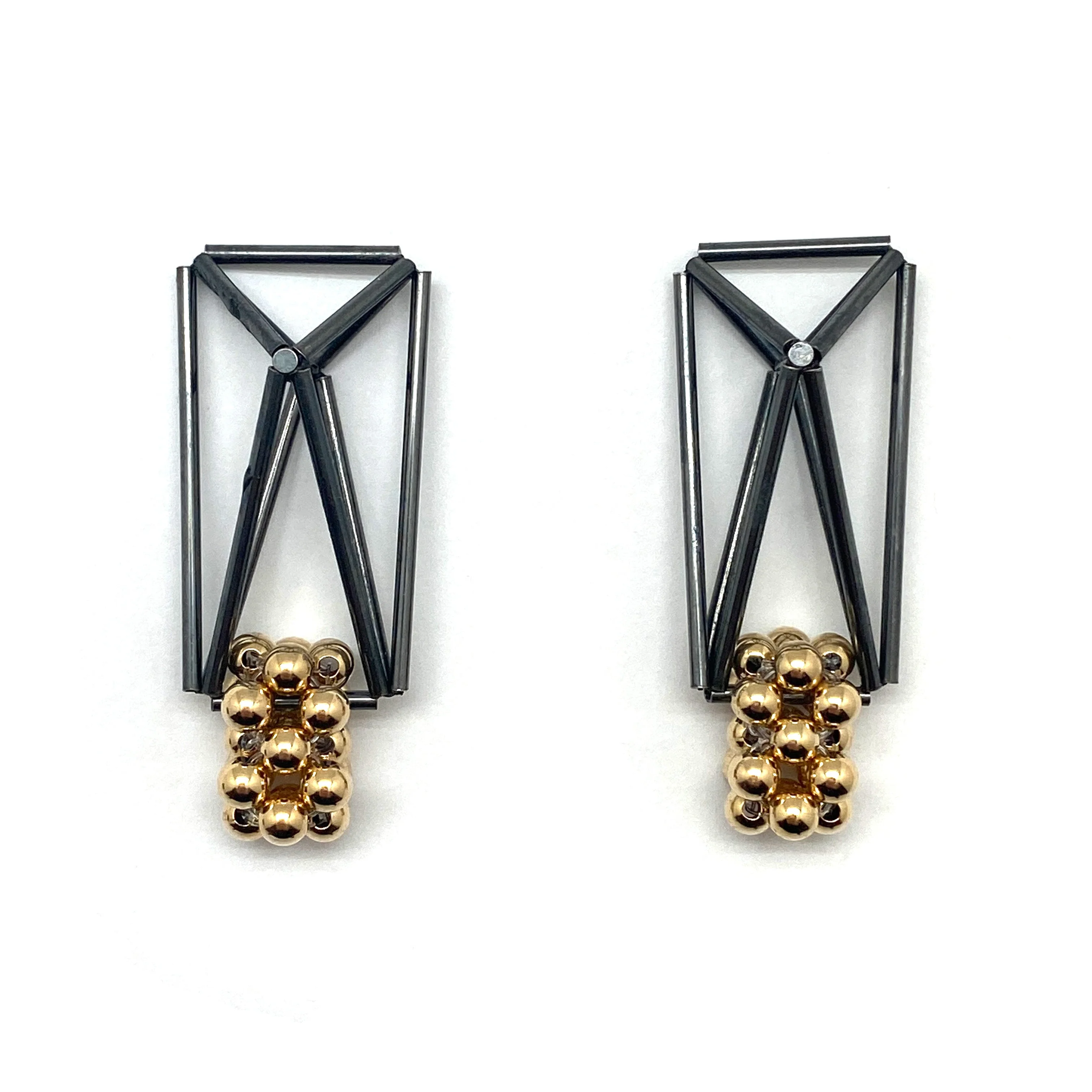 Black and Gold Geometric Bead Earrings - Image 5