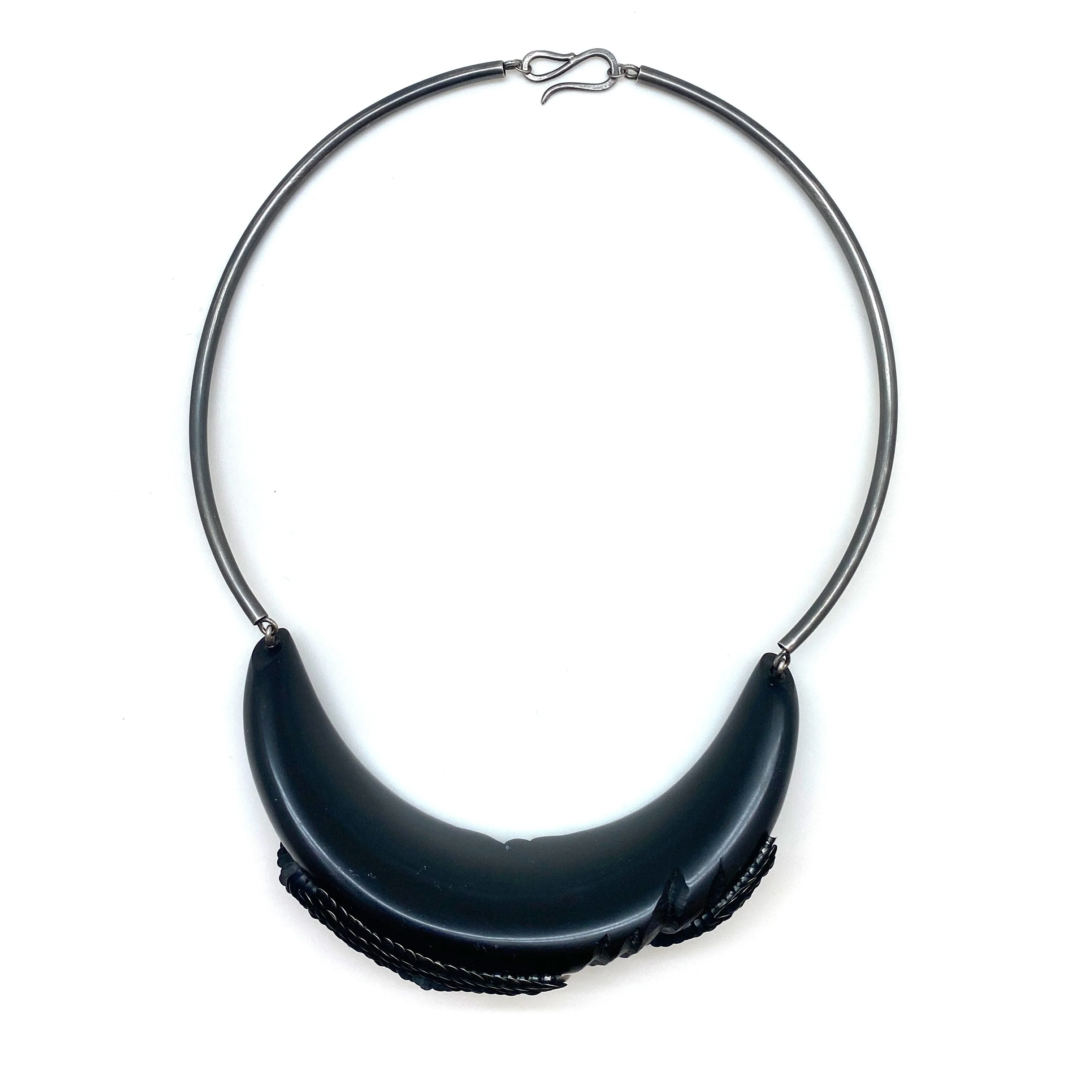 Black Scale Texture Collar - Image 5