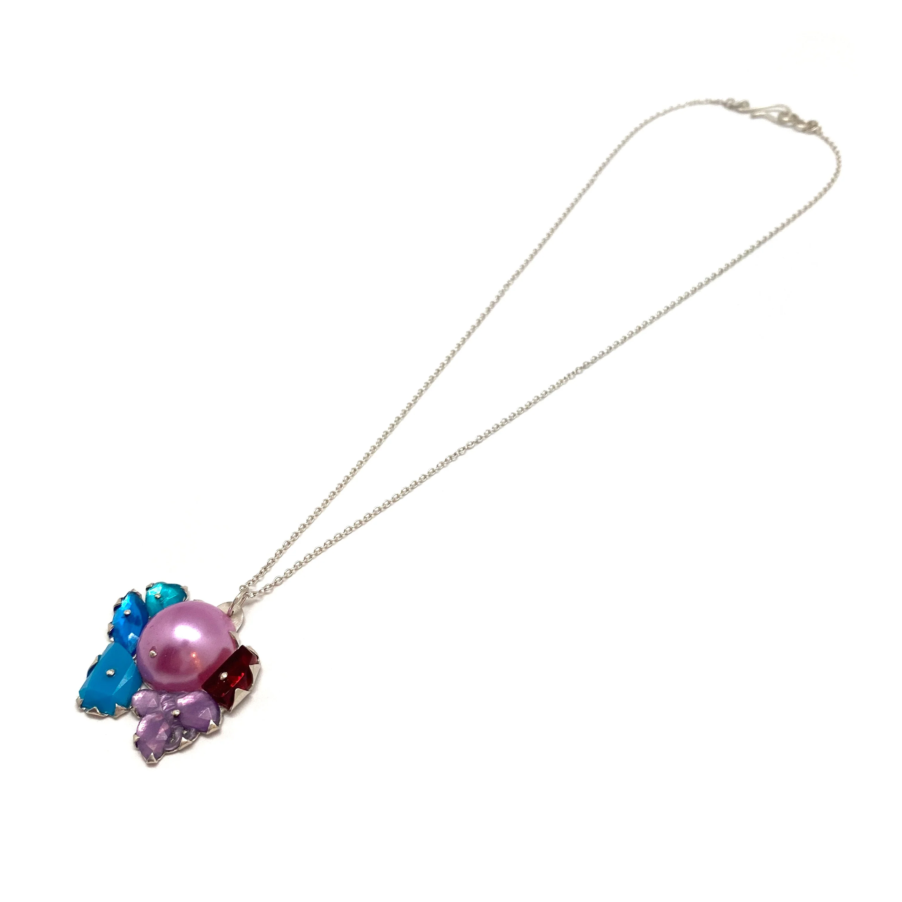 Butterfly Pearl Necklace - Image 7