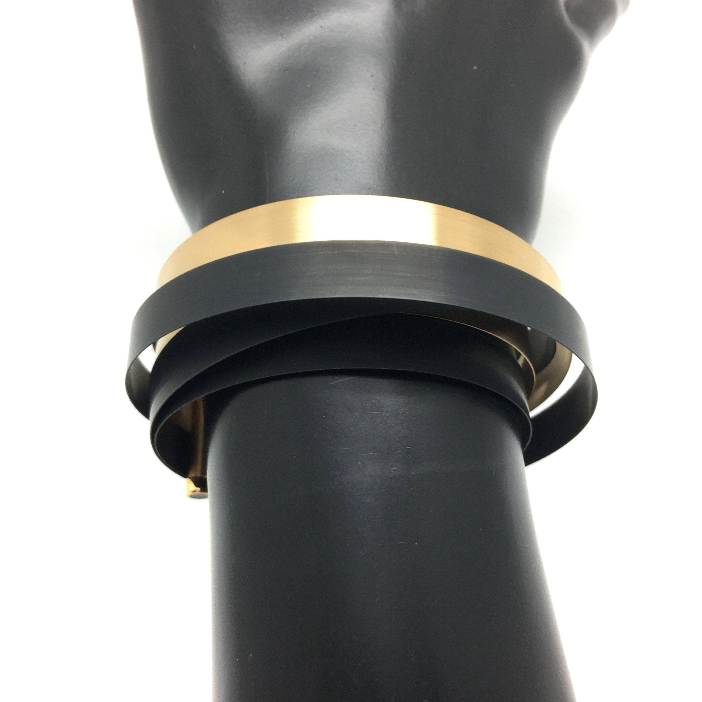 Coil Bracelet - Oxi/Gold - Image 7