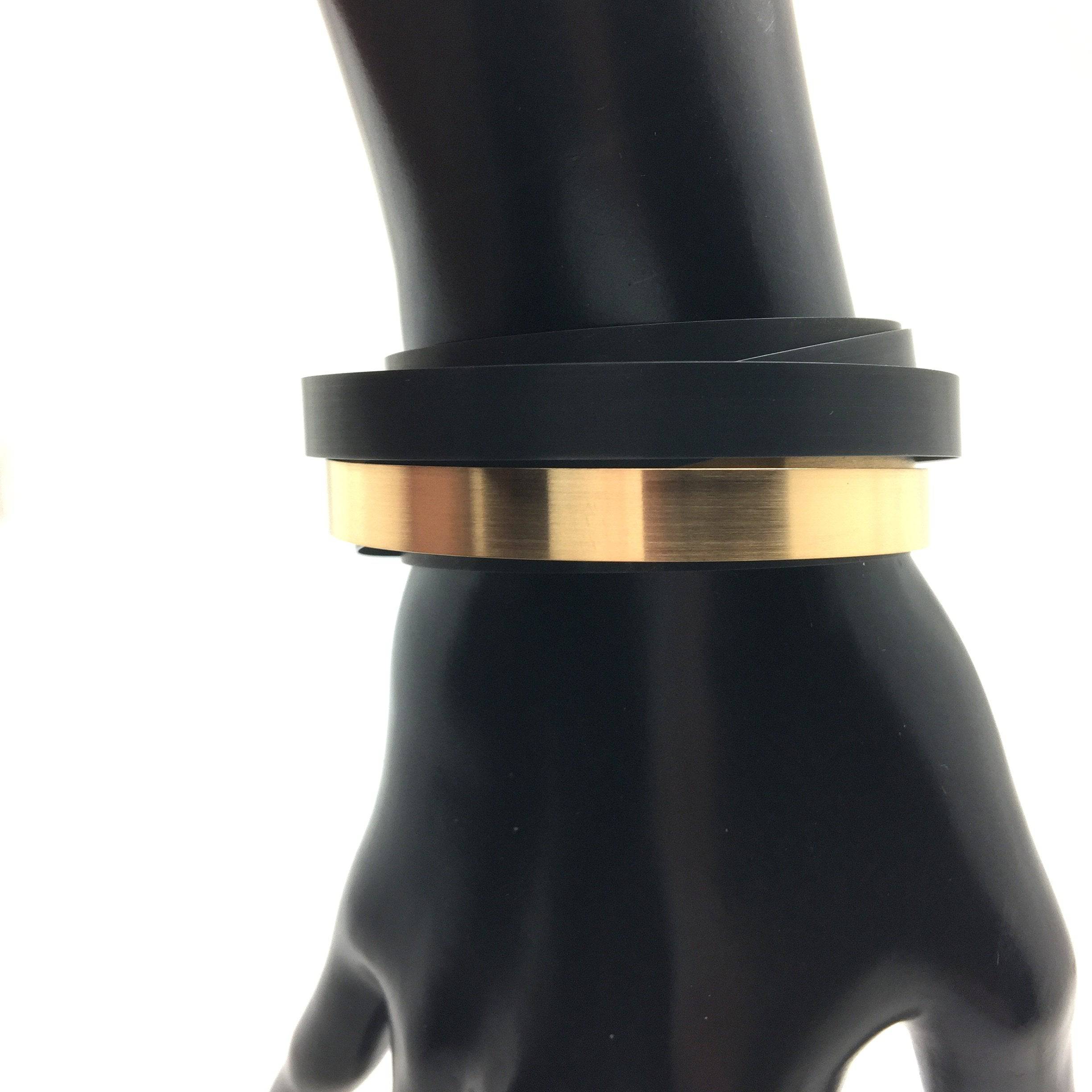Coil Bracelet - Oxi/Gold - Image 9