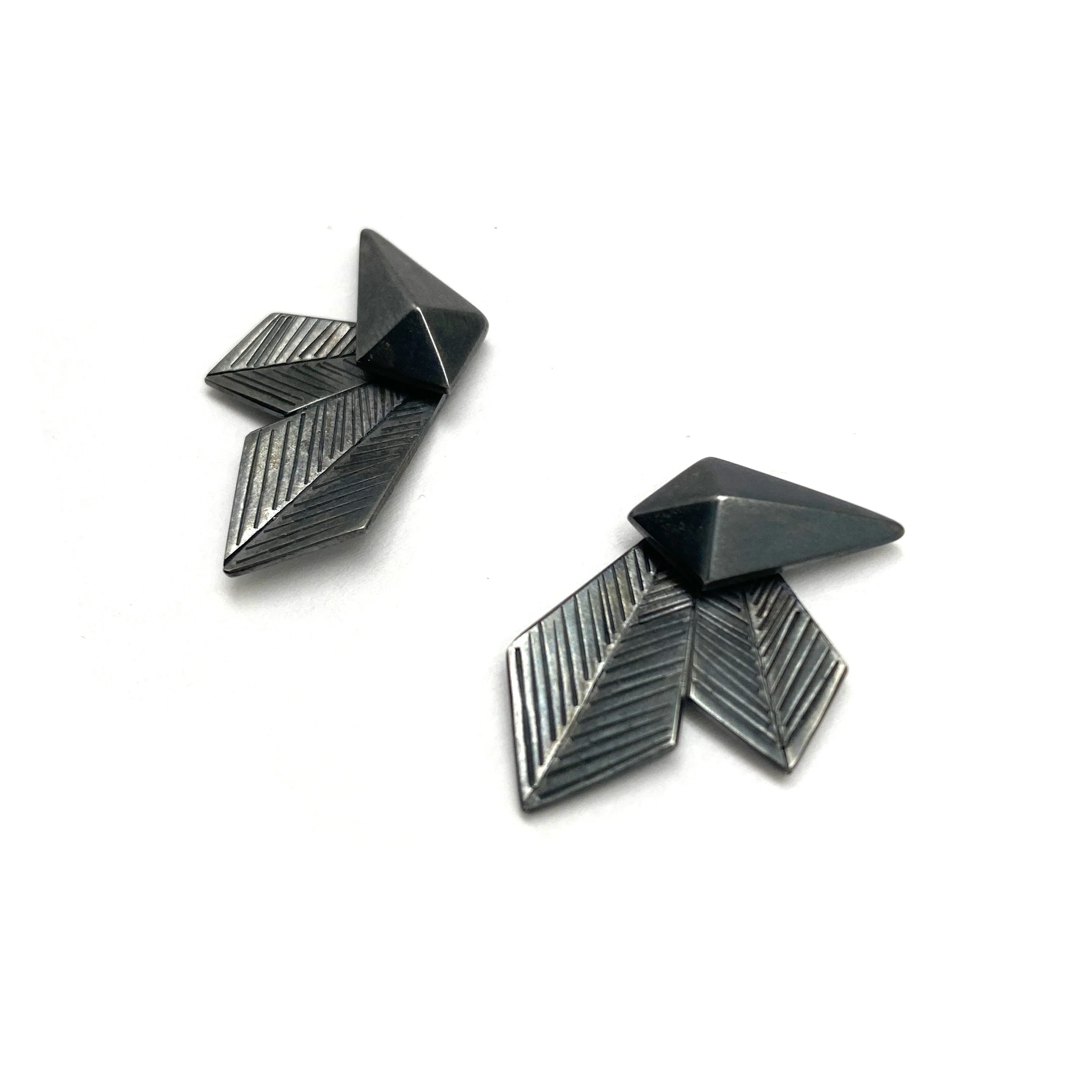 Geometric Silver Faceted Stud Earrings - Image 6
