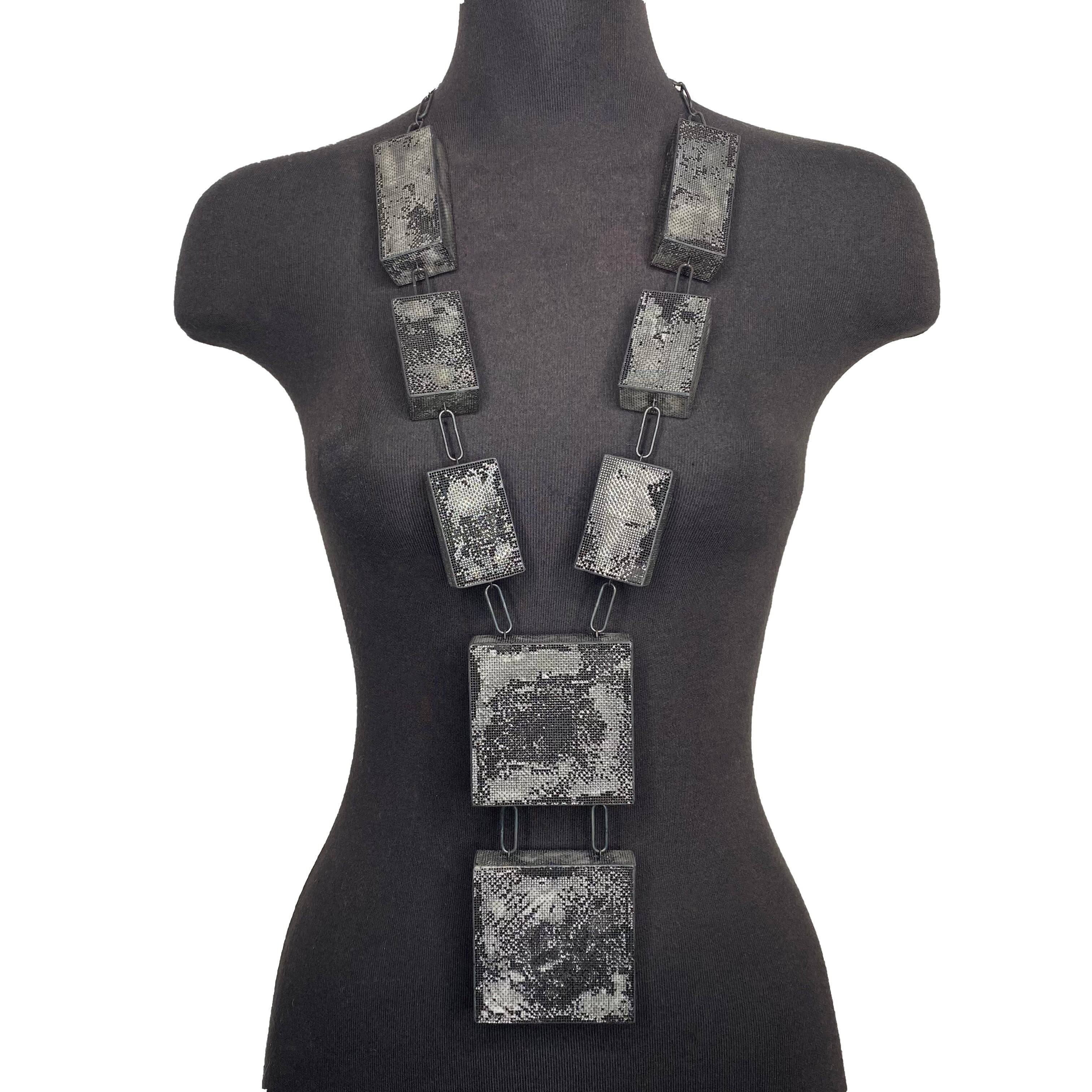Hollow Steel Mesh Statement Necklace - Image 3