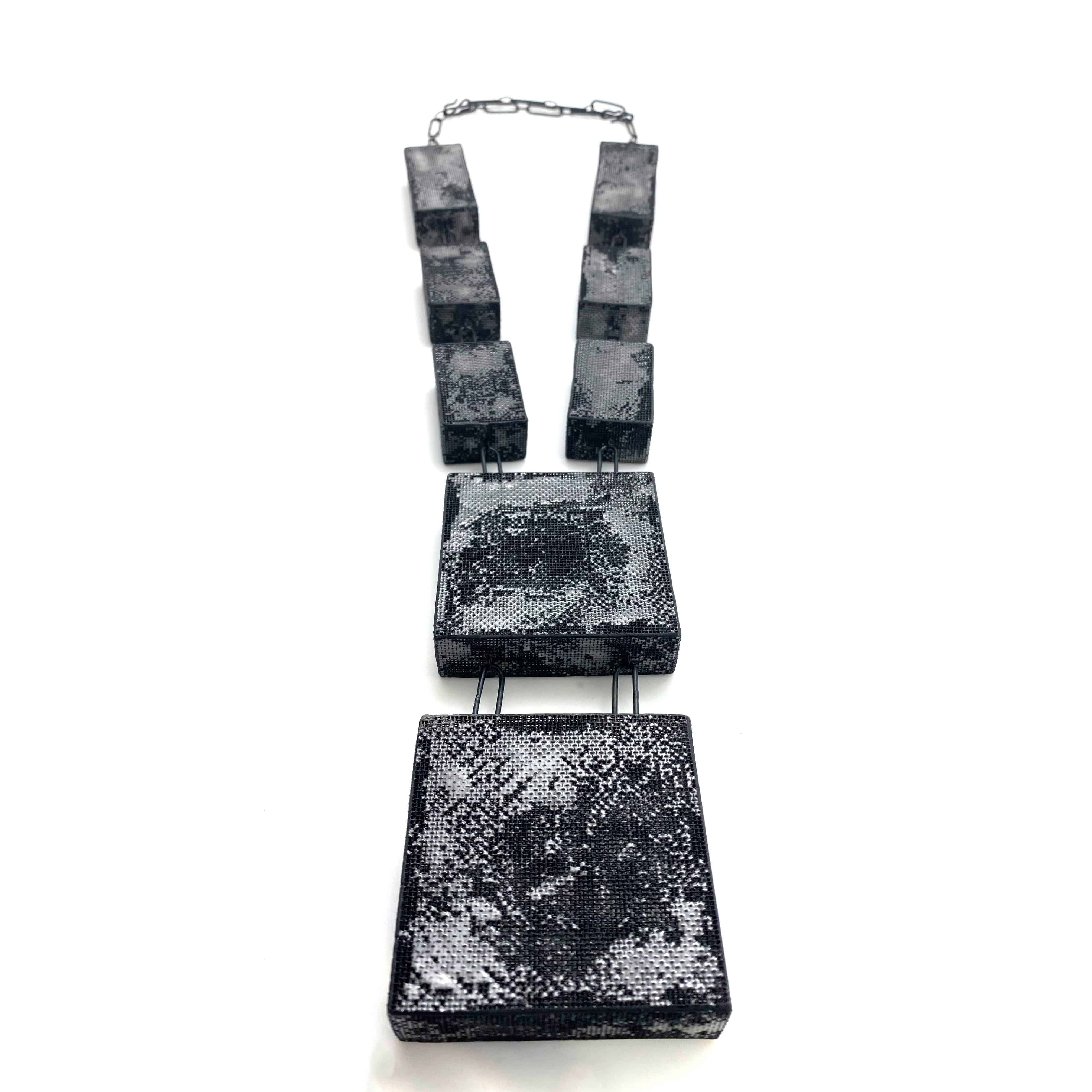 Hollow Steel Mesh Statement Necklace - Image 6