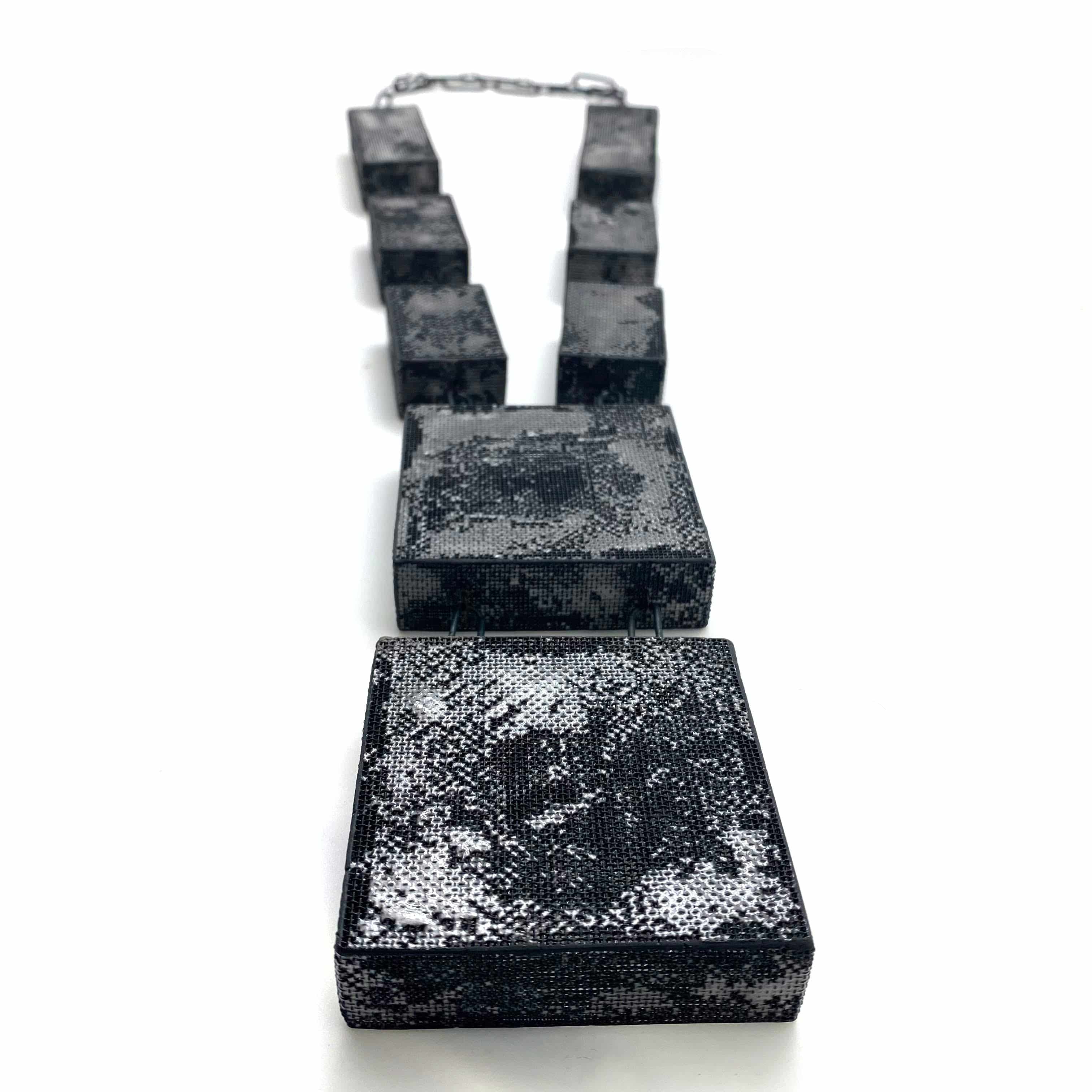 Hollow Steel Mesh Statement Necklace - Image 7