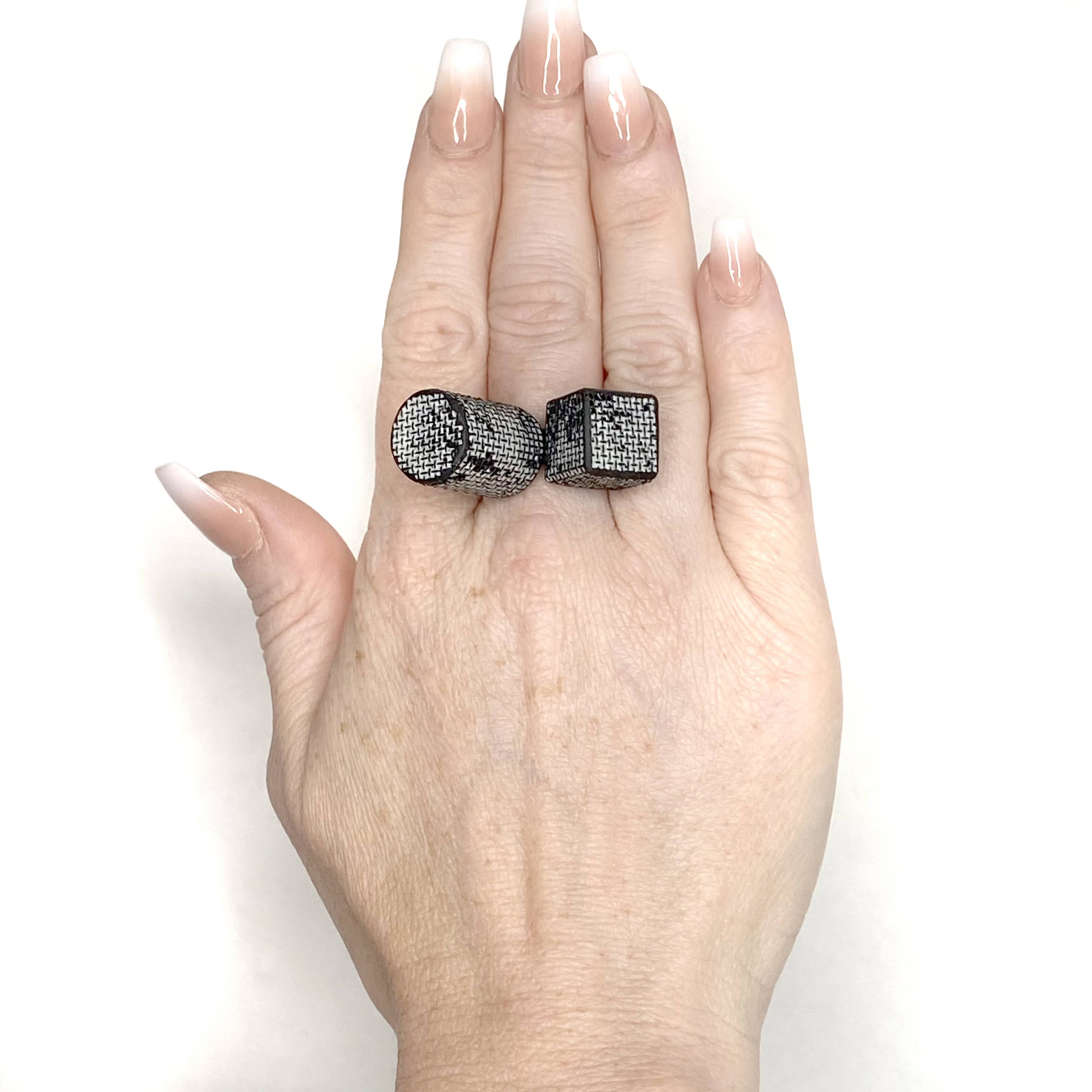 Mesh Cylinder and Cube Ring - Image 10