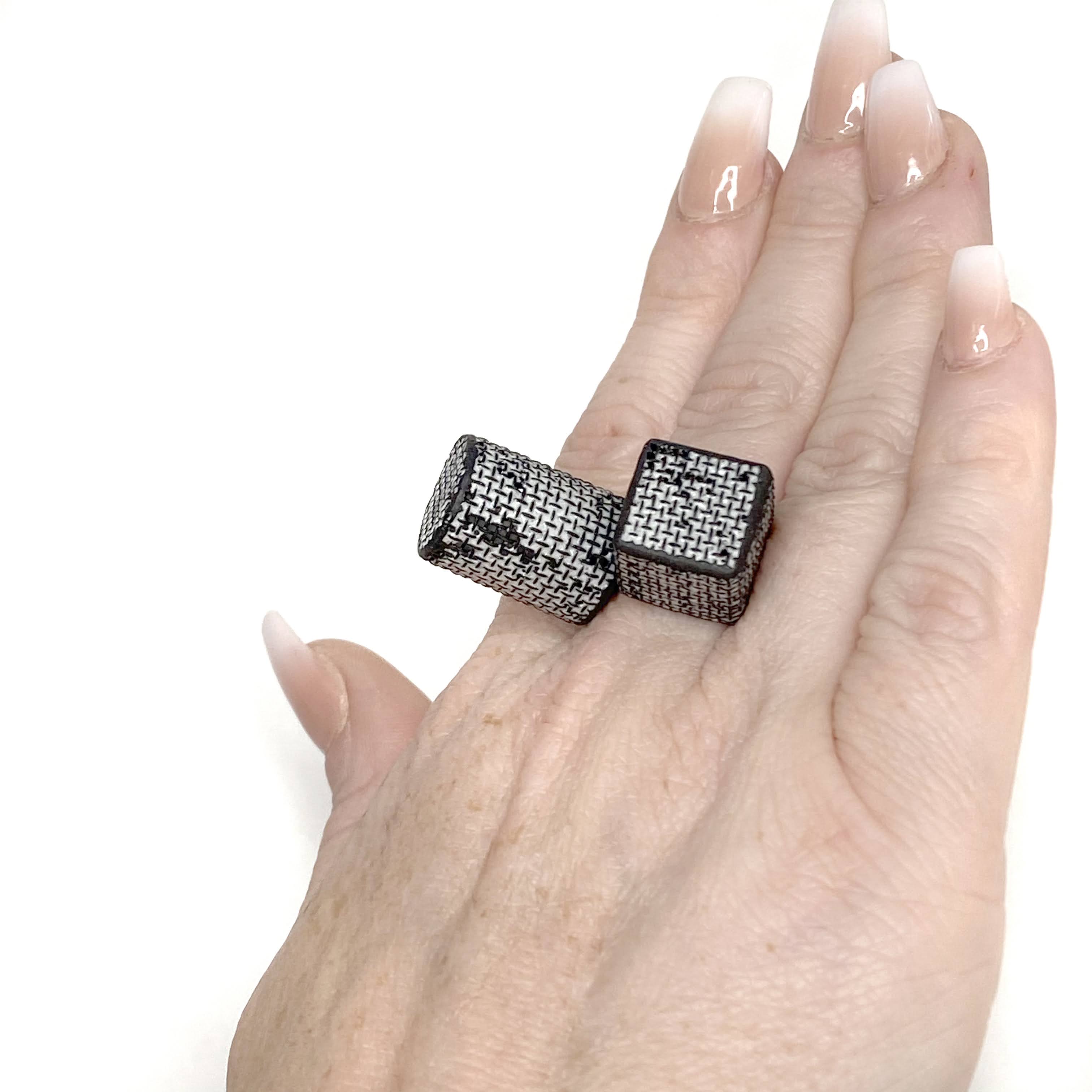 Mesh Cylinder and Cube Ring - Image 3