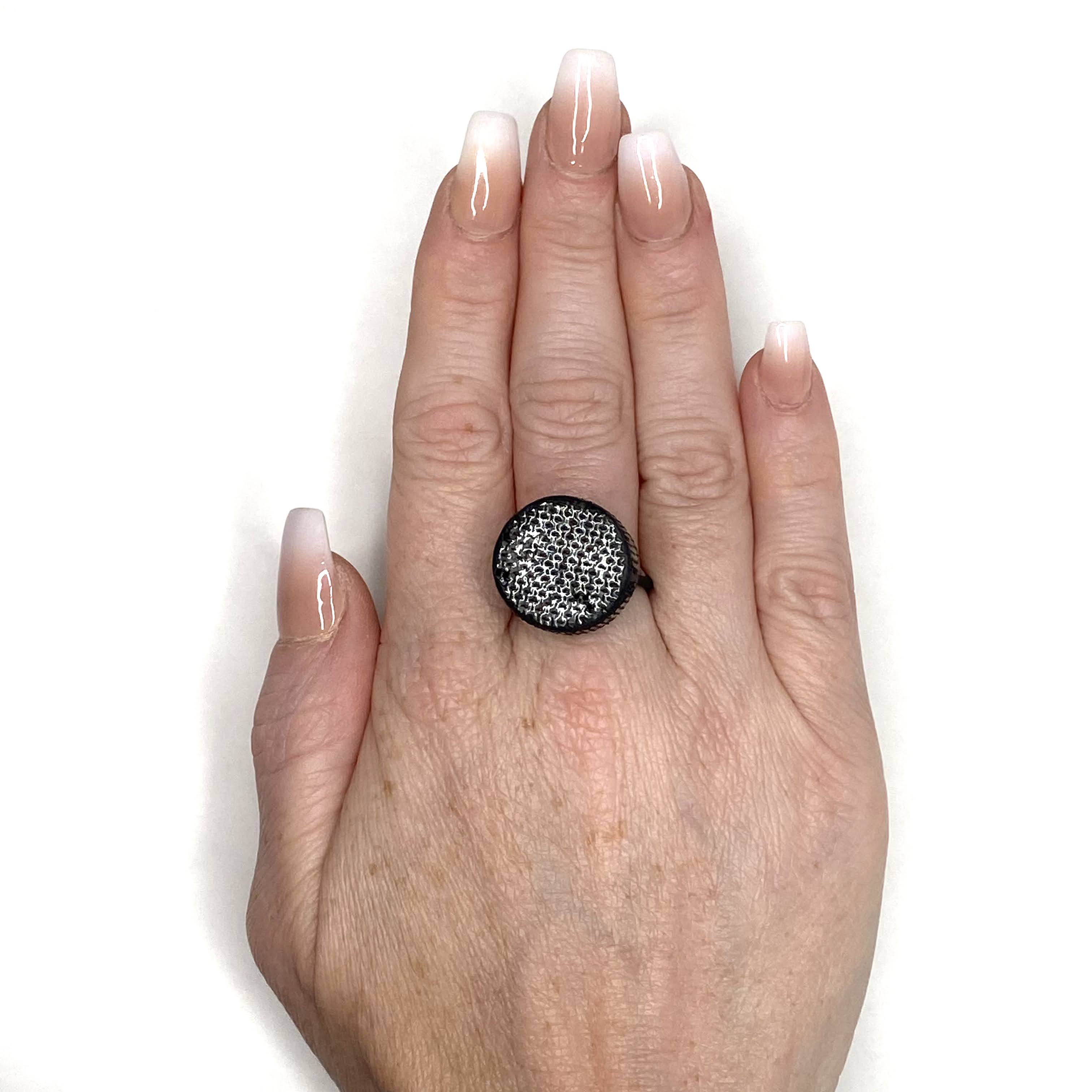 Mesh Medallion Ring - Image 10