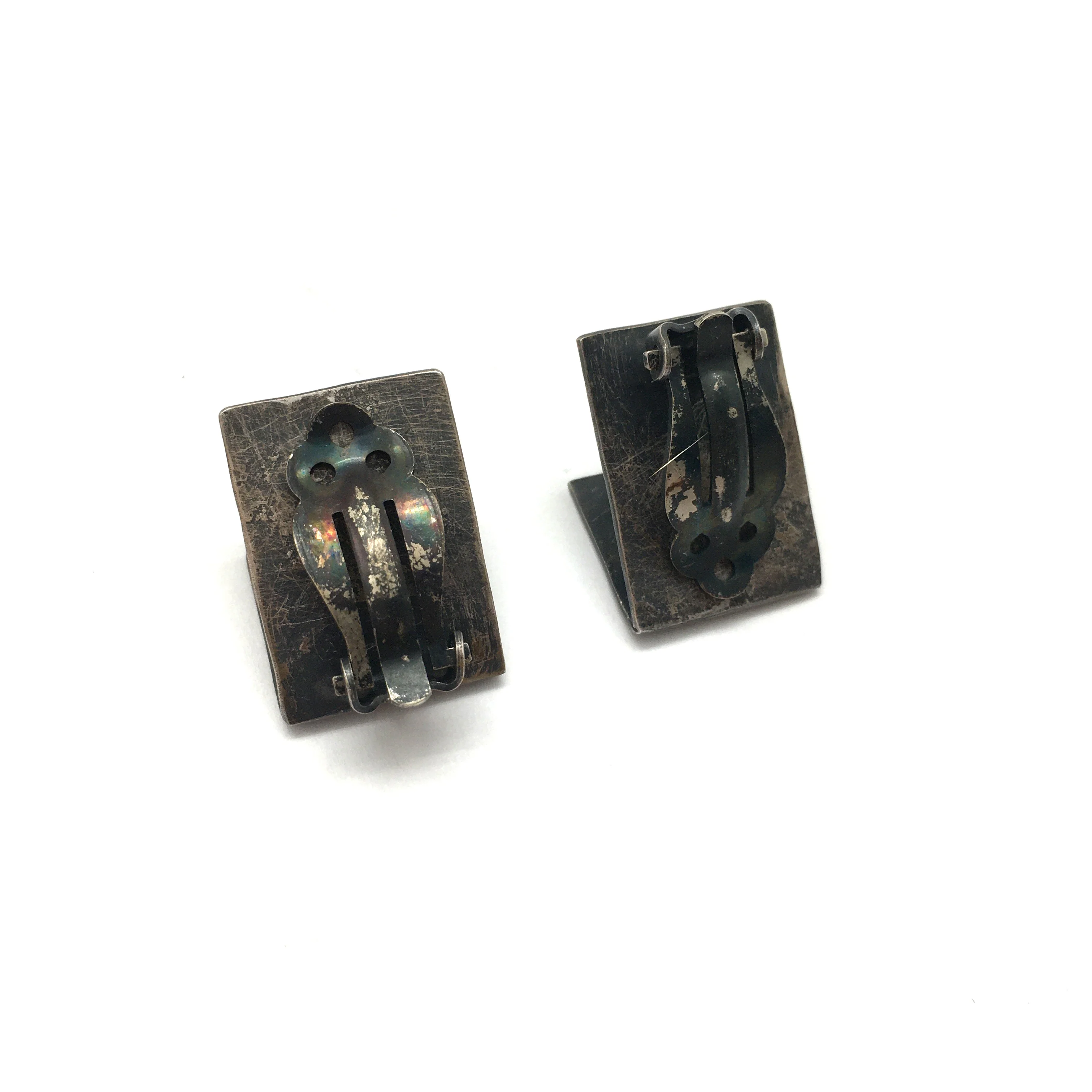 Oxidized Silver Diamond Tab Clip Earrings - Image 7