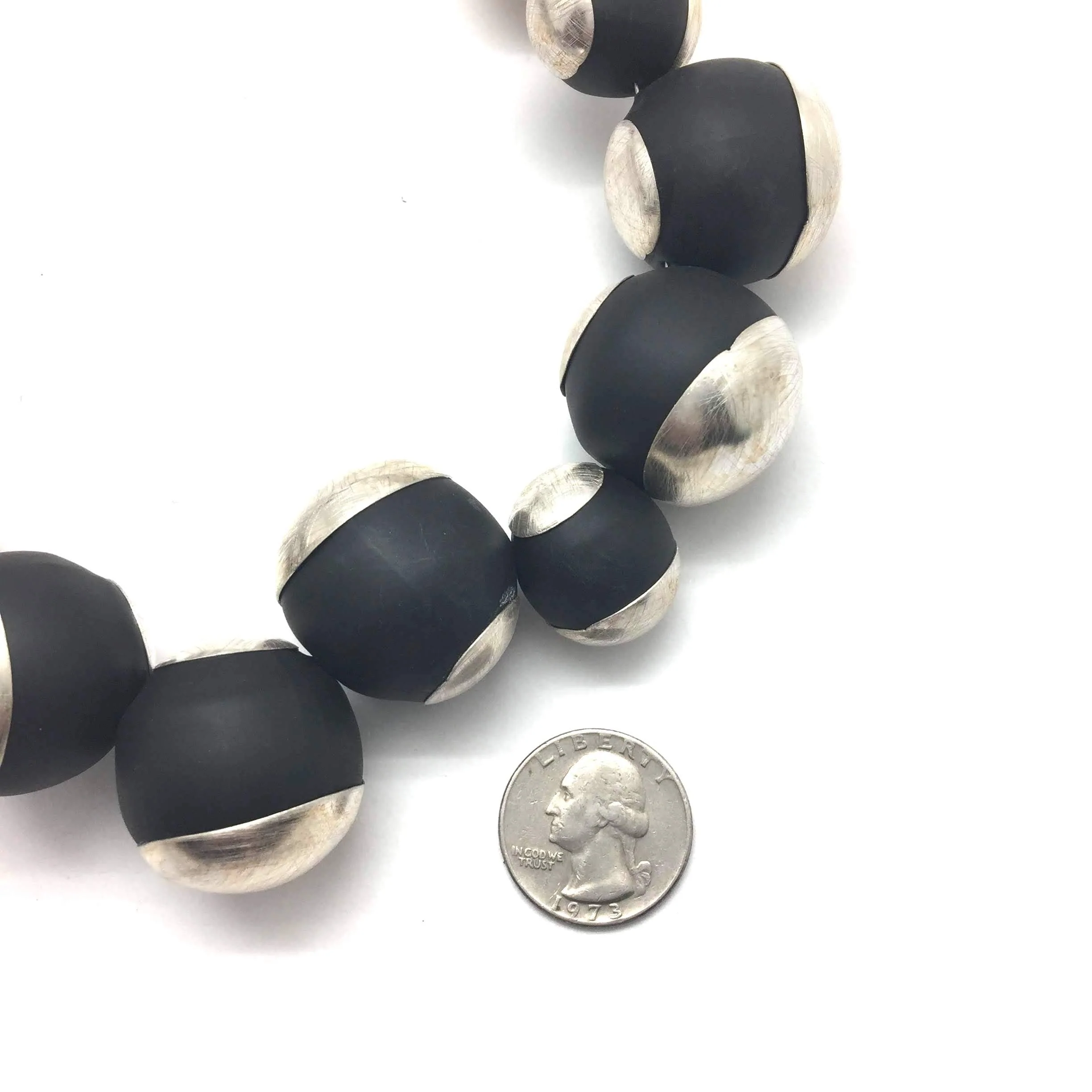 Sculptural Silver Bubbles Necklace - Image 4