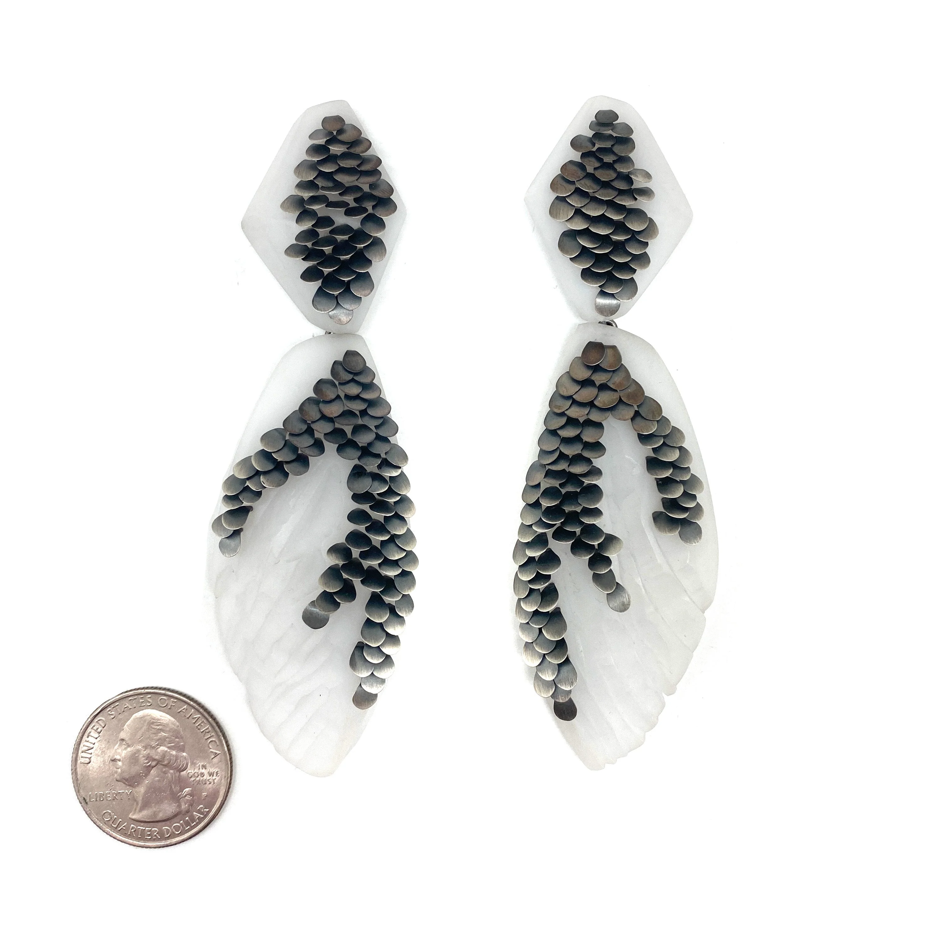 White Scale Texture Drop Earrings - Image 3