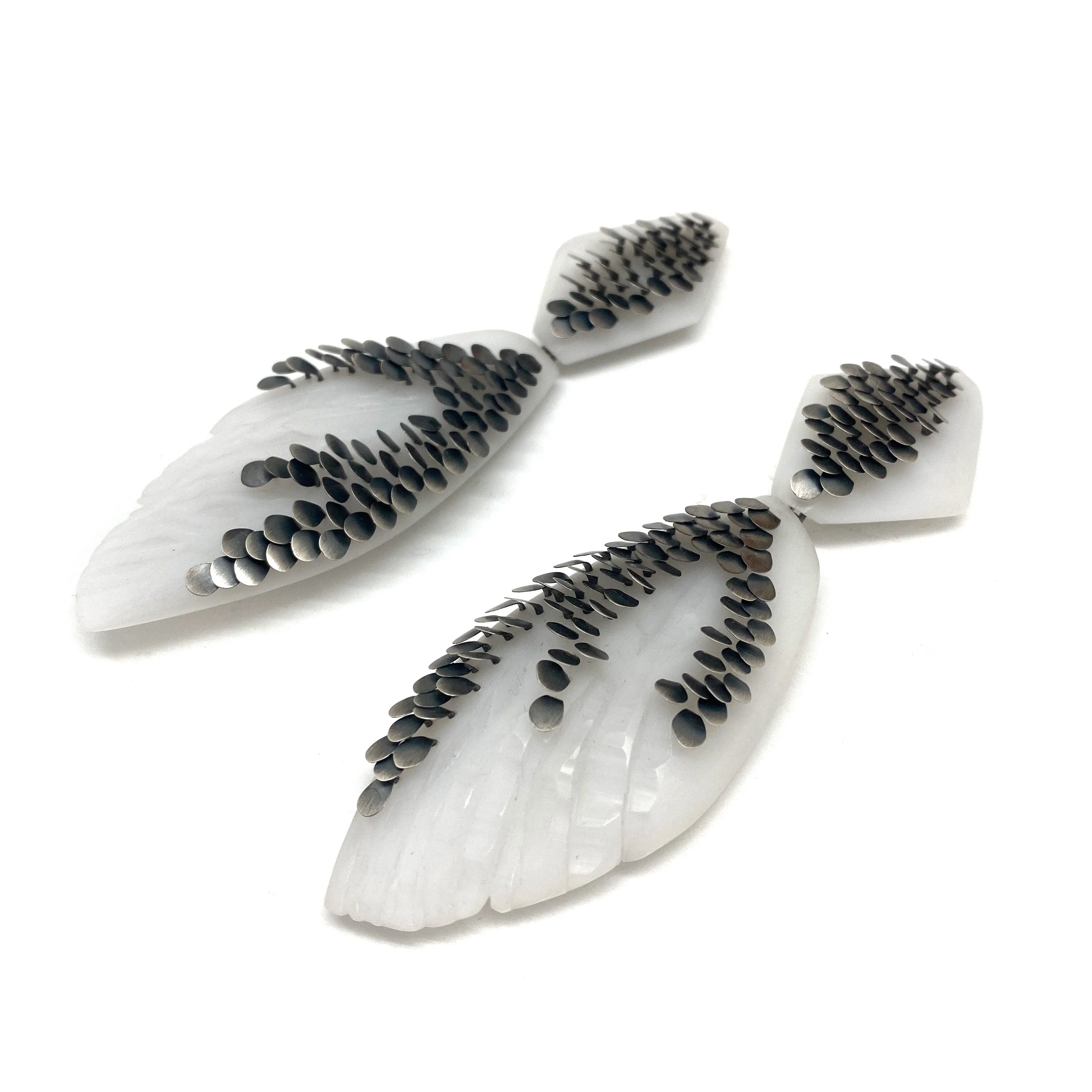 White Scale Texture Drop Earrings - Image 5